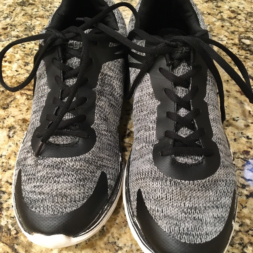BCG shoes Size 13. In good condition